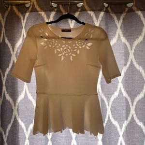 Super cute white top!